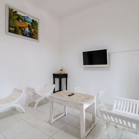 Java Homestay Yogyakarta Exterior photo