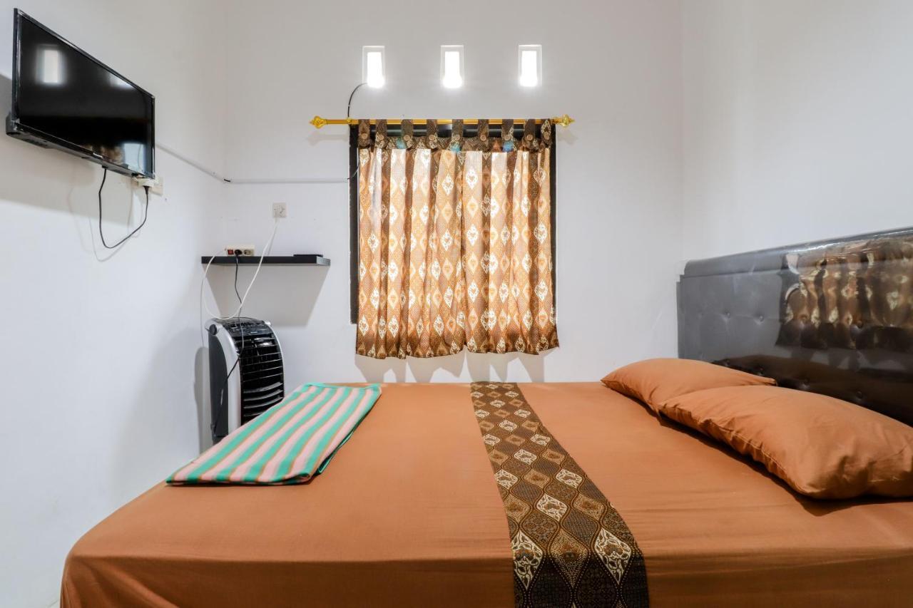 Java Homestay Yogyakarta Exterior photo